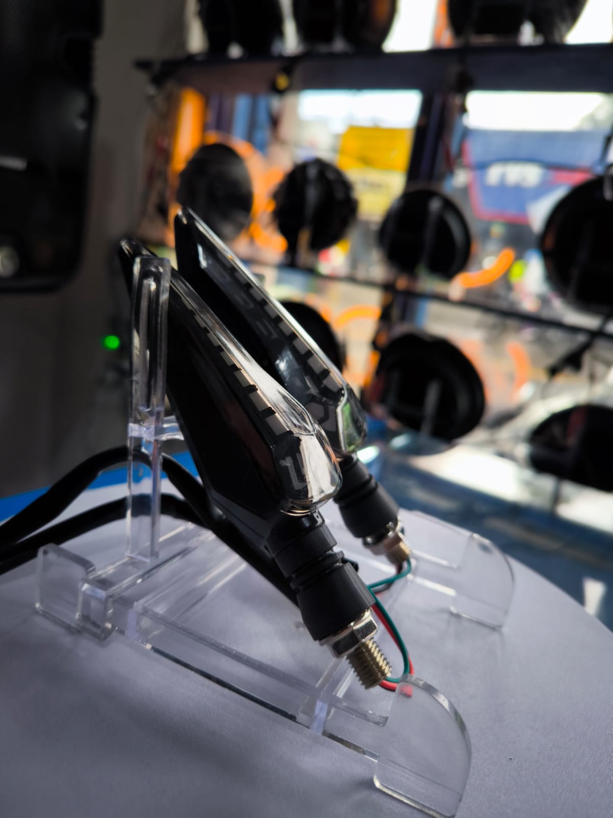 Miniatura 2 de PAR DIRECCIONALES PARA MOTO (TU-01 DIR)